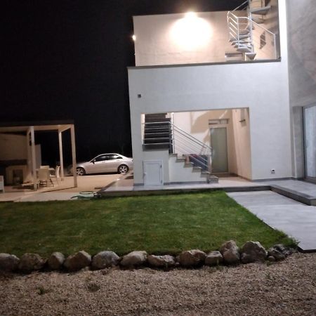 מלון מונטאלגרו La Dama Bianca Bovo Marina מראה חיצוני תמונה