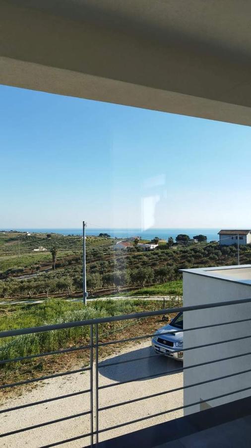 מלון מונטאלגרו La Dama Bianca Bovo Marina מראה חיצוני תמונה